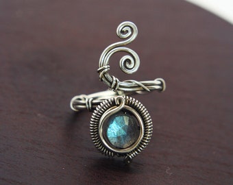 Labradorite ring ''Kyoto''Sterling silver - Hand made jewelry - special gift - steampunk - healing crystals - birthstone ring - gemstone