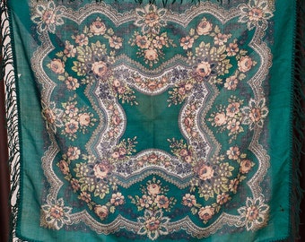 VINTAGE chale russe, Russian shawl with holes Material. Platok babushka scarf wool. Hustka GREEN folk Russian floral shawl, flower scarves