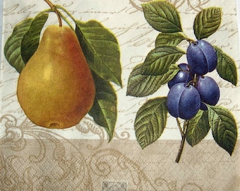 Napkin/pears plums