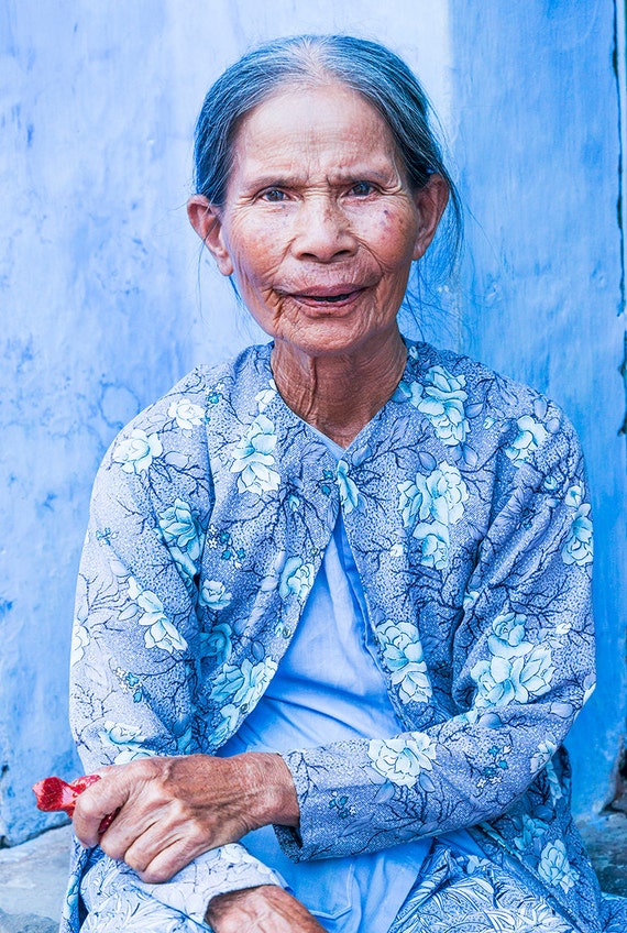 Blue Lady of Hoi An, Vietnam pictures, old lady print, character portrait, limited edition print, photographic print