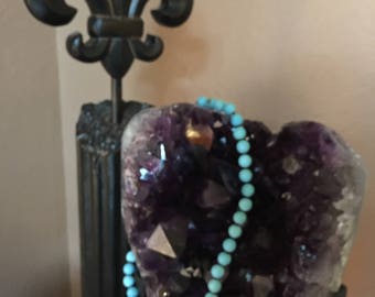 Nodded Magnesite Turquoise Necklace