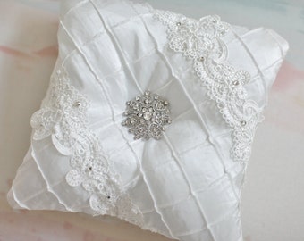 Tufted Ring Bearer Pillow, ring bearer pillow, off white ringbearer pillow, wedding pillow