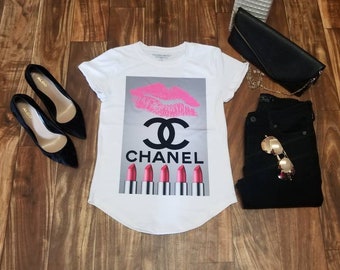 Chanel tshirt Herrreragraphiestshirts/ gucci t-shirt/frida t-shirt / viva la vida/ Chanel Woman's t-shirt/Tee/Graphic Tee/ Statement T Shirt