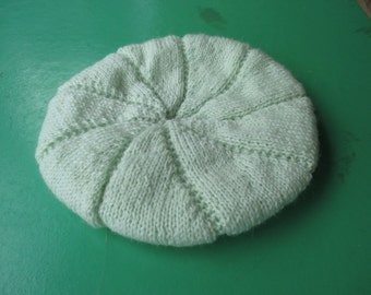 Handmade Knitted Pale Green Beret for a Women in super soft Pingouin Confort wool blend
