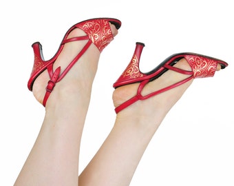 Fleur de lis Shoes / Vintage 1940s Red & Gold Pinup Heels 40s Leather Slingback Sandals Fenton Saks Fifth Avenue 4.5 / 5