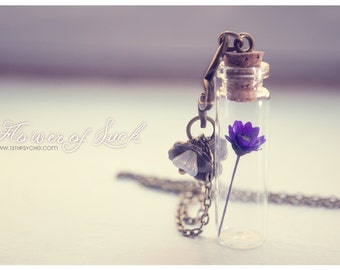 Tiny flower Bottle necklace. Glass bottle pendant. Cute Necklace. dried flower necklace, terrarium necklace Inspirational gift for women