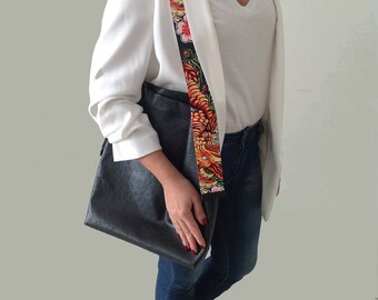 Black Shoulder bag, Black faux leather, Black Handbag, Vegan Handbag, Vegan shoulder bag, Vegan Gift for her, Faux Leather Bag,
