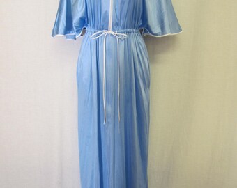Vanity Fair Dressing Gown 1950s Robe Hostess Gown Boudoir