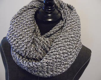 Black & White.Infinity Scarf.SCARVES.Modern.Gift for Her.Circle Scarf.Tube Scarf.Light Knit Scarves.SpringScarf.WinterScarf.FallScarf