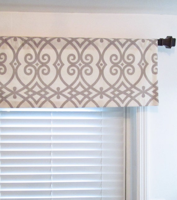 Jaclyn Smith Geometric Lined Valance Custom Sizing