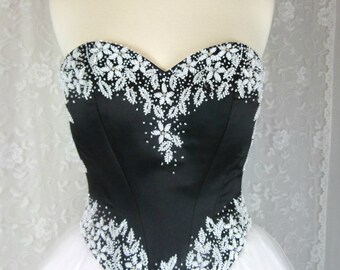 Tiffany Designs Prom Dress - Gorgeous Sweetheart Bodice - Black and White Prom or Pageant Dress - Size 0 - Tiffany Princess