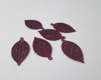prints 4 leaves Burgundy 19 x 10 mm