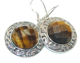 Tiger's Eye Sterling Silver Earrings - weight 10.70g - dim L -1 5 8, W -1, T -1 4 inch - code 30-cze-15-57