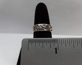 Vintage Sterling Silver Ring / FEM