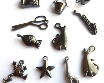 Set of 11 pendants mixed gunmetal DY020 L2