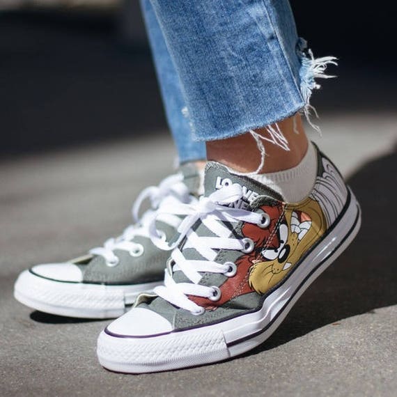 looney tunes converse looney tunes converse
