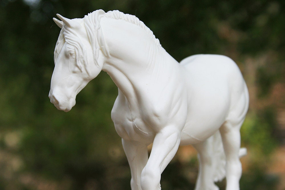 resin horse figurine