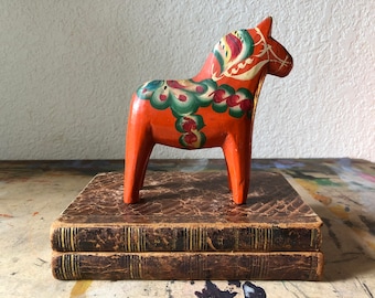 Vintage dala horse, vintage small dala horse, nils olsson, swedish dala horse, red painted horse figurine, dalecarlian horse sweden
