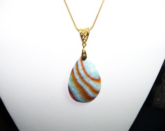 A Beautiful Green/Coffee Dragon Veins Agate Pendant Necklace. (2015108)