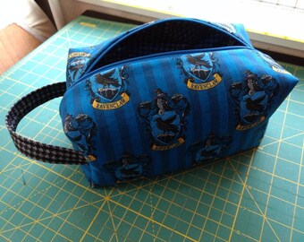 Ravenclaw makeup bag with handle Harry Potter