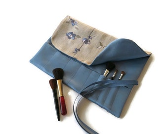 Makeup Brush Roll Blue Floral Embroidered Cosmetic Organizer Beauty Gift Travel