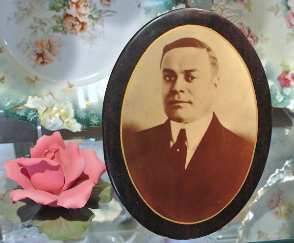 gallery photo