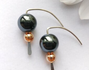 Paddle Earrings in Hematite