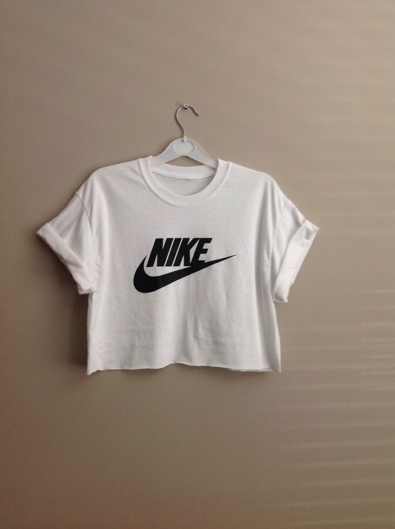 nike crop shirt nike crop shirt