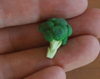 dollhouse raw broccoli, miniature vegetable, 1:12 scale dollhouse food