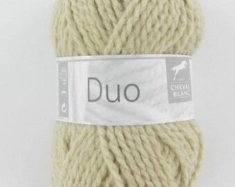 Chunky yarn and wool knitting DUO No.38 camel or PuTTY white horse