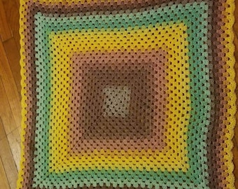 Baby blanket - granny square