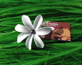 Tiare flower with freshwater pearl.
