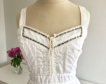 Vintage Bohemian White Lace Up Front Gunne Sax by Jessica (McClintock) Maxi Gypsy Prairie Wedding Dress
