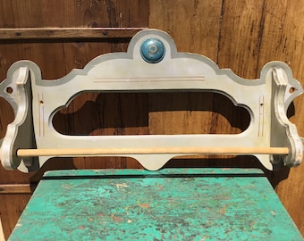 Vintage Wood Farmhouse Style Rustic Towel Bar