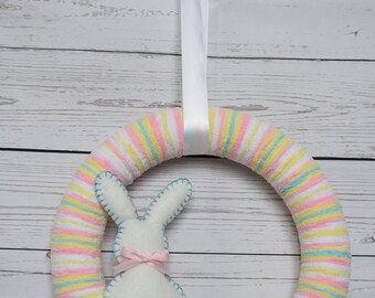 Felt Bunny Wreath - Spring Wreath - Easter Wreath - Yarn Wreath - Made to Order