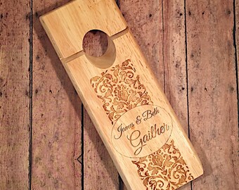 Personalized Balancing Wine Bottle Holder - Customized Wine Bottle Holder - Gravity Wine Holder - Engraved