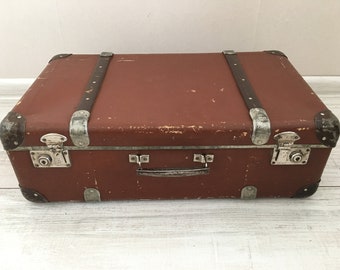 Antique suitcase - Vintage suitcase - Vintage Luggage - Vintage travel suitcase - Old suitcase - retro suitcase - Distressed suitcase