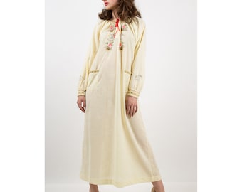 Vintage nightgown / 1970s pale yellow embroidered peasant style nightgown M L