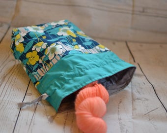 Knitting project bag, reversible lined drawstring bag