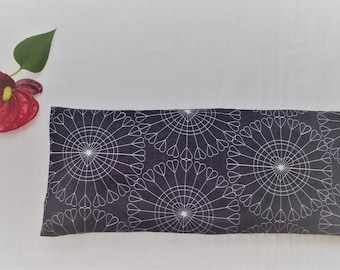 Valentine Gift, 100 % organic Eye Pillow, Boyfriend Gift, Husband Gift, Wife Gift, Girlfriend Gift, Aromatherapy, Sleep Aid, Migraine, Heart
