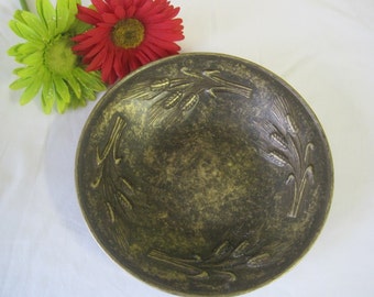 Vintage decorative Bowl / Vintage ornamental Bowl