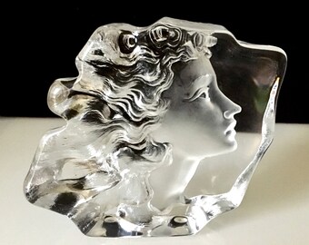 Stunning Mats Jonasson Woman’s Face Swedish Art Glass Sculpture
