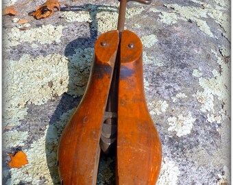 Vintage Shoe Streatcher
