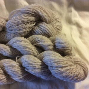 Recycled cashmere lace yarn
