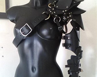 Fantasy medieval armor arm Cosplay