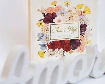Poster model field to customize. Wedding gift