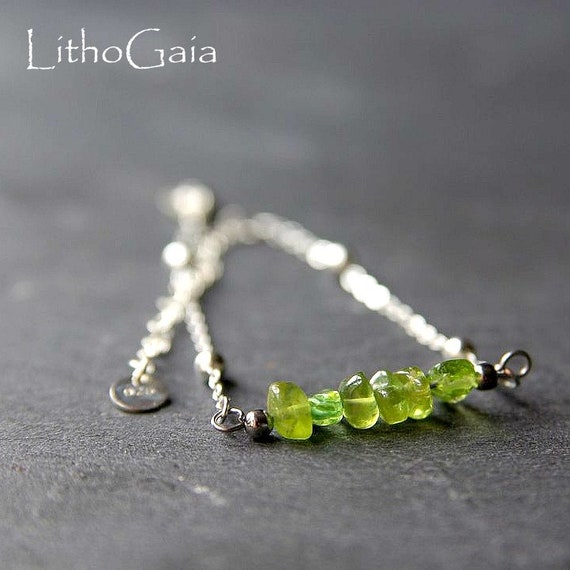 Peridot Bar Bracelet, 925 Sterling Silver, birthstone Bracelet, Peridot jewelry, Bracelet Zodiac, Gift for Her, Mother's Day, Peridot beaded