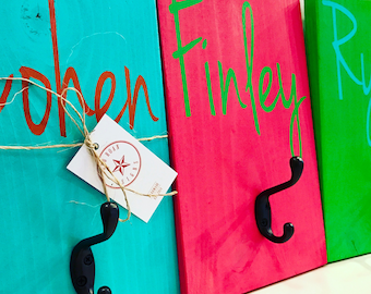 Personalized name Hook - Kids Backpack Hook - Towel Hook - Personalized Wood Sign - Bathroom Hooks -Wood Hooks - Kids Coat hook