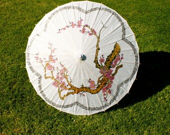 Paper Parasol. Paper Umbrella. Vintage. Pink Cherry Blossoms. Accent Scalloped Trim.