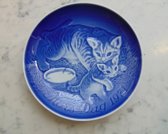 Bing & Grondahl 1971 Decorative Plate
